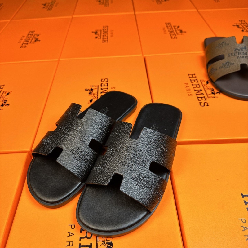 H**mes slippers